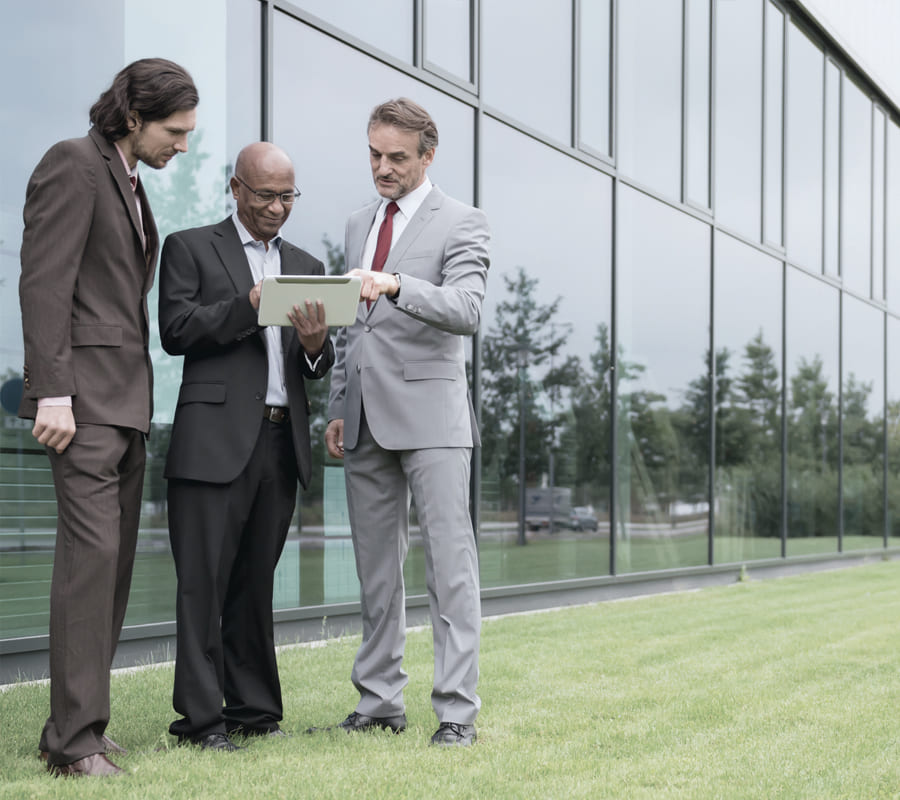 Clubhouse Terrace Lawn